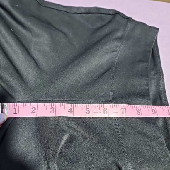 Nike Dri-Fit flare leg capris - Picture 5 of 6